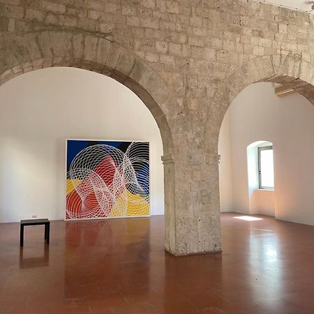 Palazzo Verrone Bari Kültér fotó