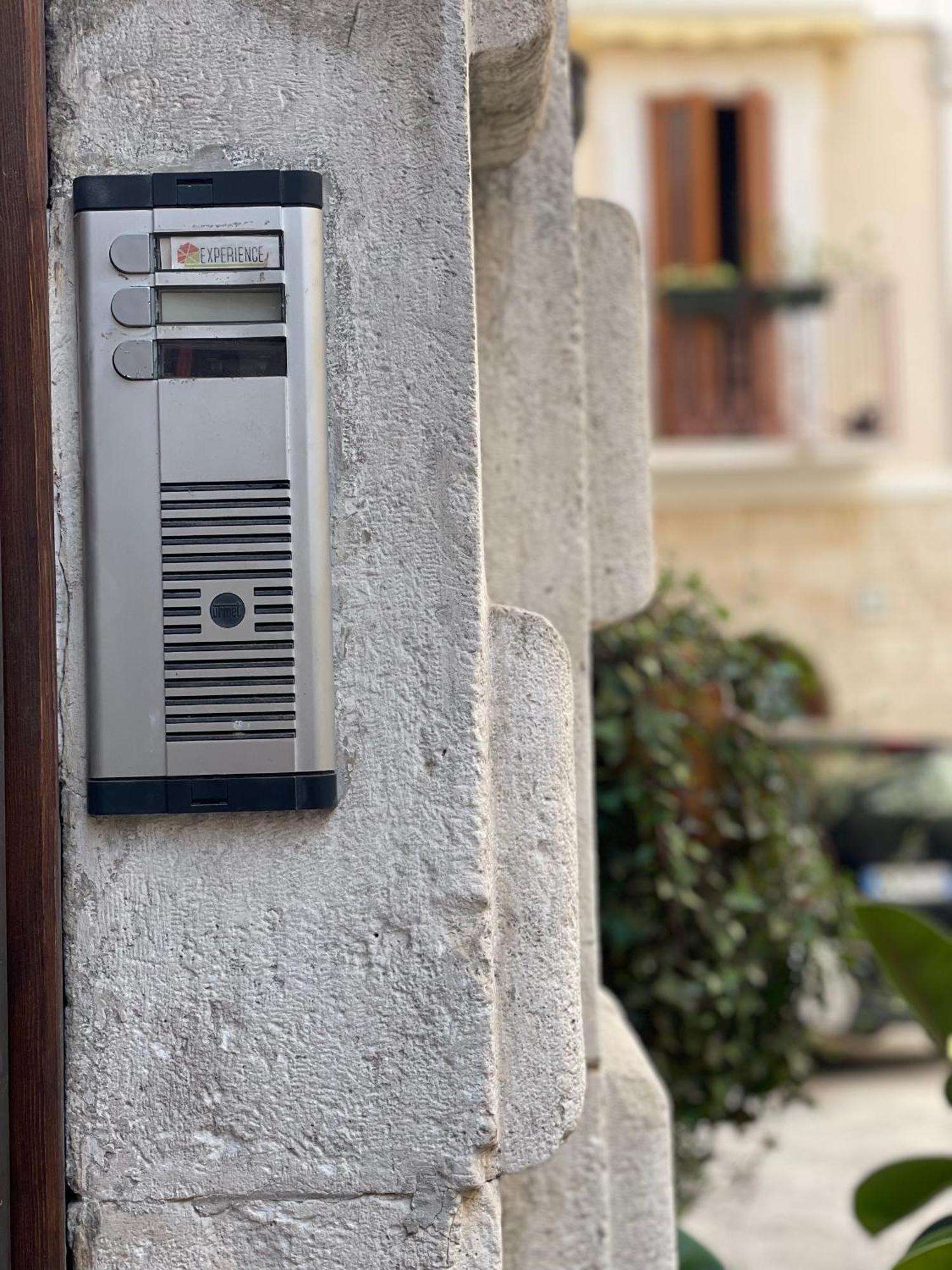 Palazzo Verrone Bari Kültér fotó