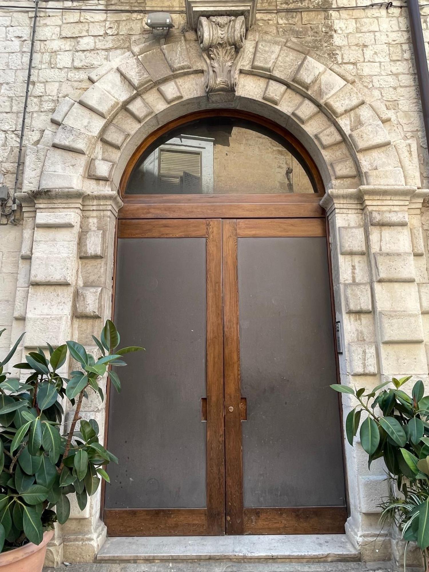 Palazzo Verrone Bari Kültér fotó
