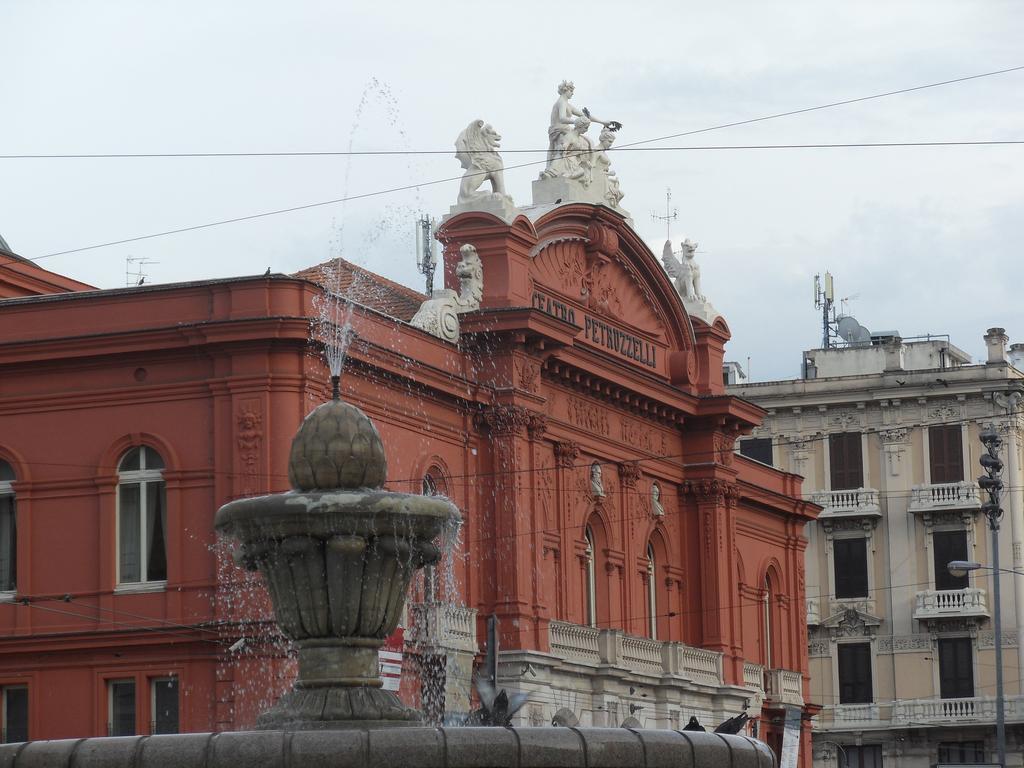 Palazzo Verrone Bari Kültér fotó